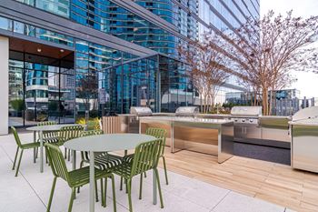 Outdoor grilling area at 903 peachtree apartments in atlanta, ga 30309